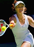 click for Hingis news photo search