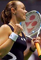 click for Hingis news photo search