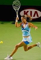 click for Mauresmo news photo search