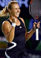 click for Molik news photo search