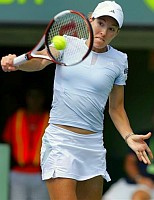 click for Henin news photo search