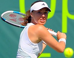 click for Hingis news photo search