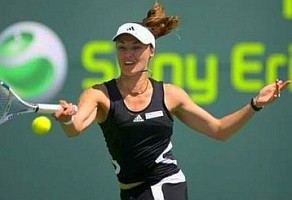 click for Hingis news photo search