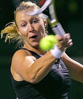 click for Molik news photo search