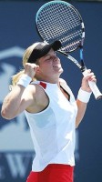 click for Clijsters news photo search