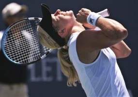 click for Clijsters news photo search