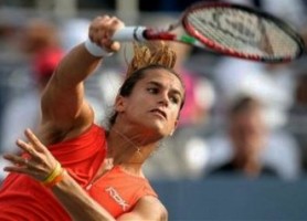 click for Mauresmo news photo search