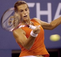 click for Mauresmo news photo search