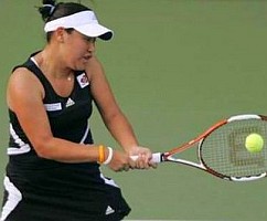 click for Tanasugarn news photo search